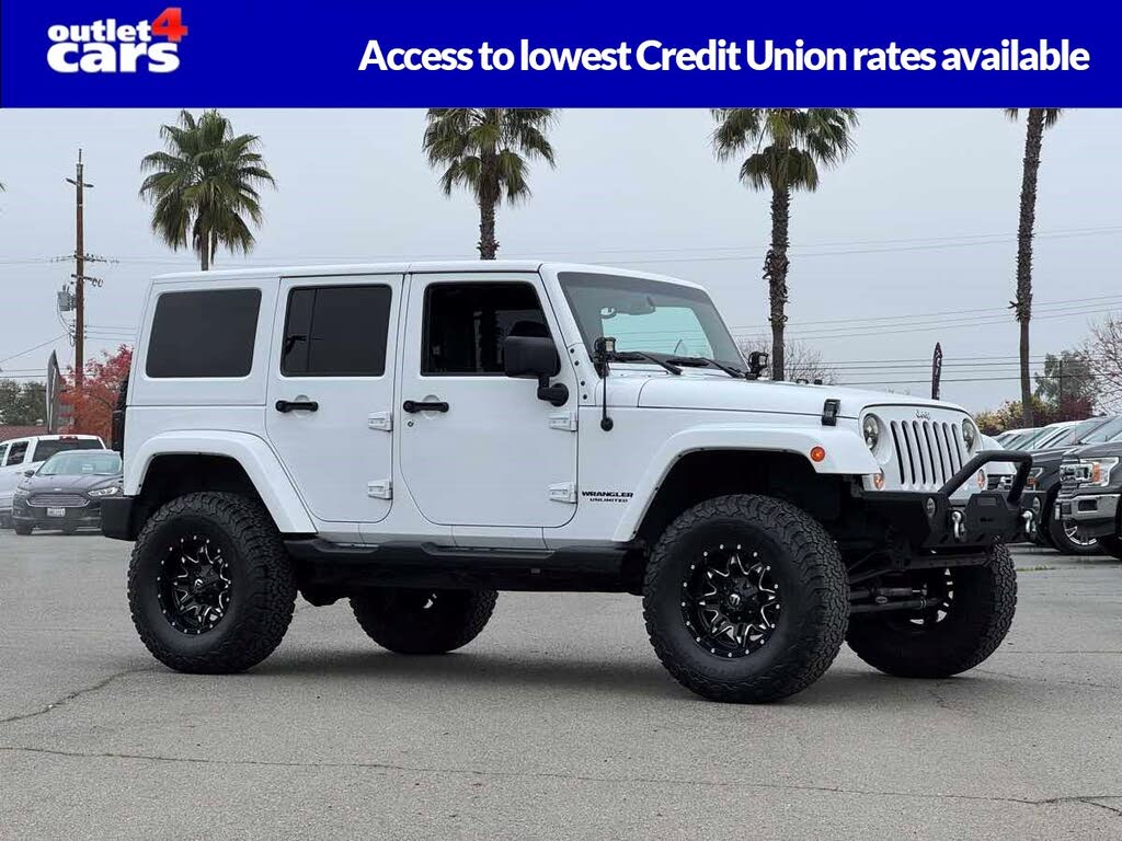2015 Jeep Wrangler Unlimited Sahara 4WD
