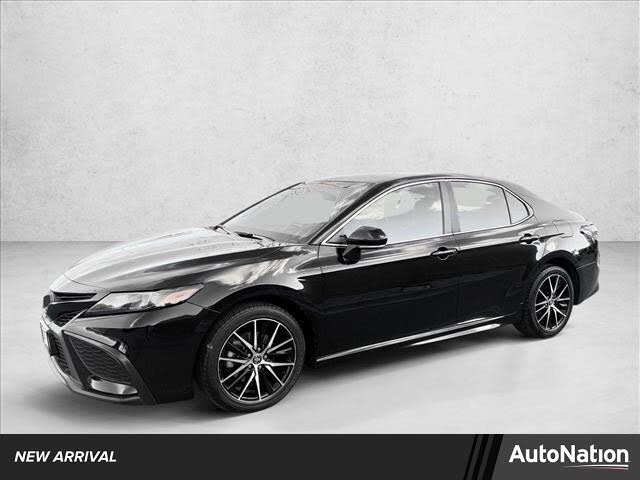 2024 Toyota Camry SE FWD