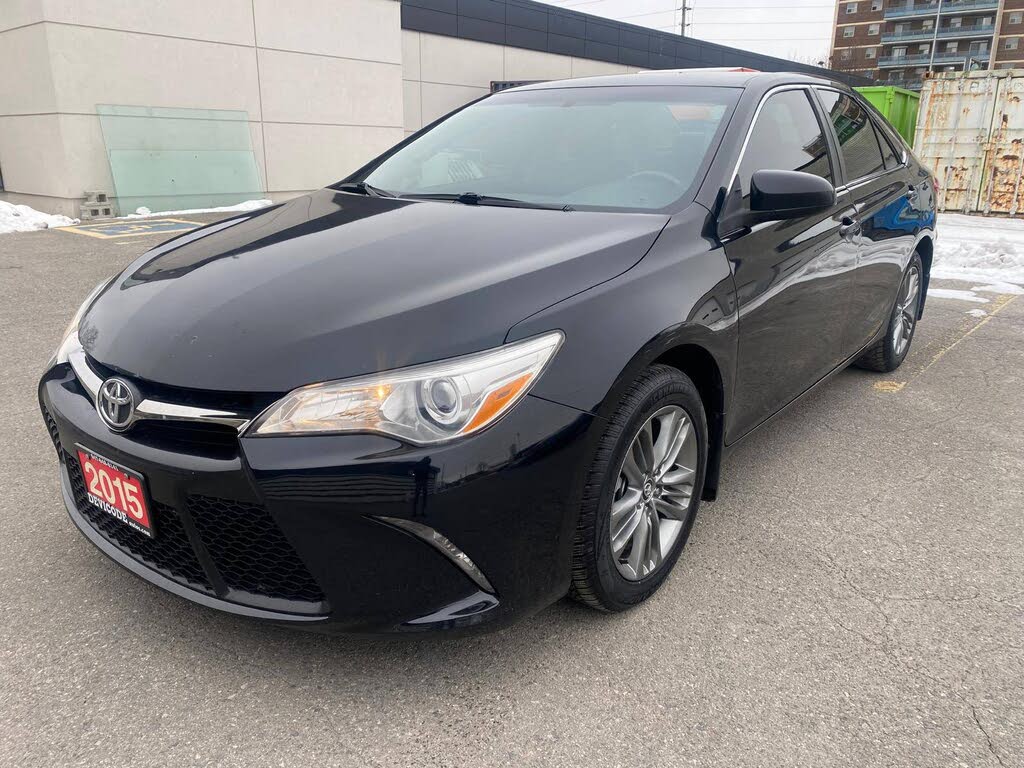 2015 Toyota Camry SE
