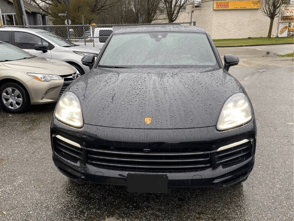 2022 Porsche Cayenne Platinum Edition AWD