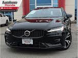 Volvo S60 B5 Plus Dark Theme AWD