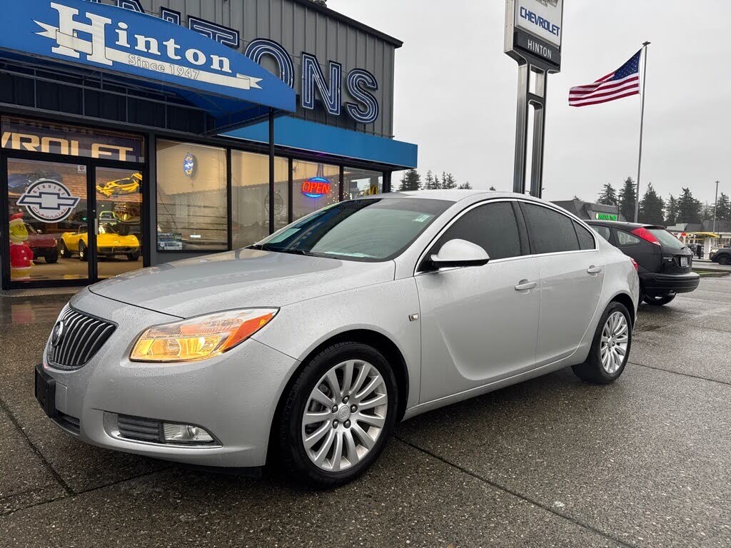 2011 Buick Regal CXL Sedan FWD