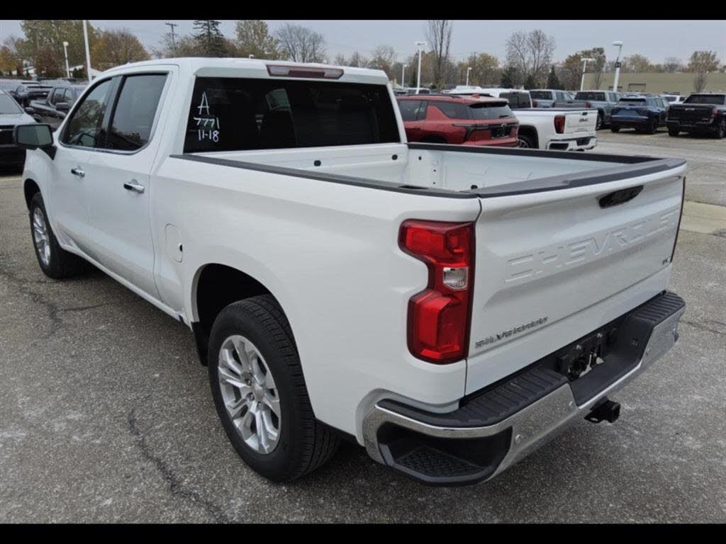 2024 Chevrolet Silverado 1500 LTZ Crew Cab RWD