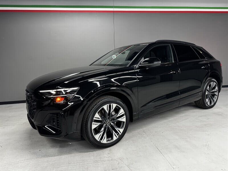 2025 Audi Q8 quattro Premium 55 TFSI