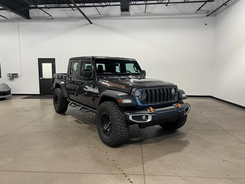 2025 Jeep Gladiator Sport Crew Cab 4WD