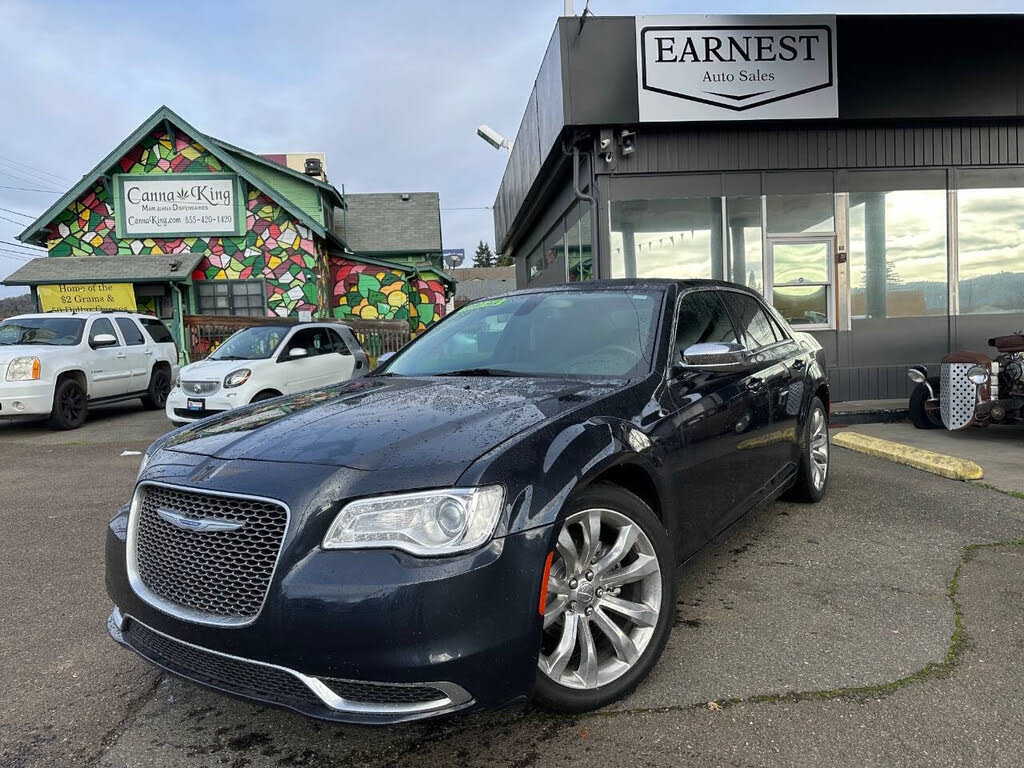 2018 Chrysler 300 Touring RWD
