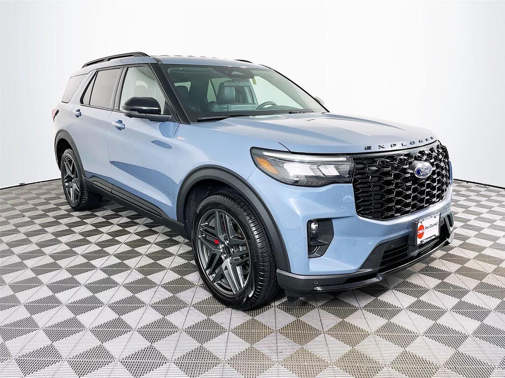 2025 Ford Explorer ST-Line AWD