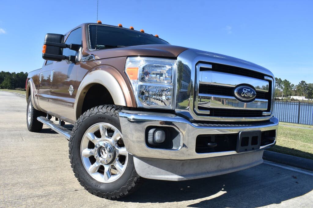2011 Ford F-250 Super Duty Lariat Crew Cab 4WD