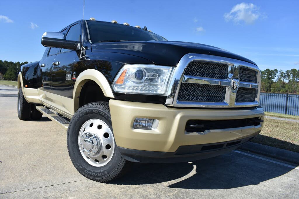 2014 RAM 3500 Laramie Longhorn Mega Cab DRW 4WD
