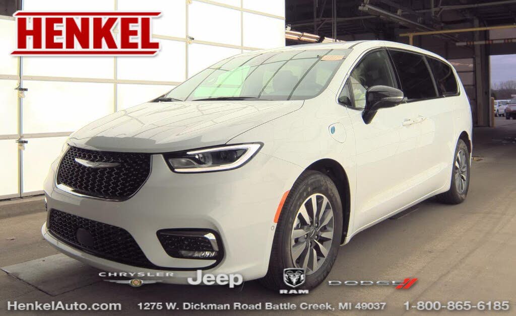 2025 Chrysler Pacifica Hybrid Select FWD