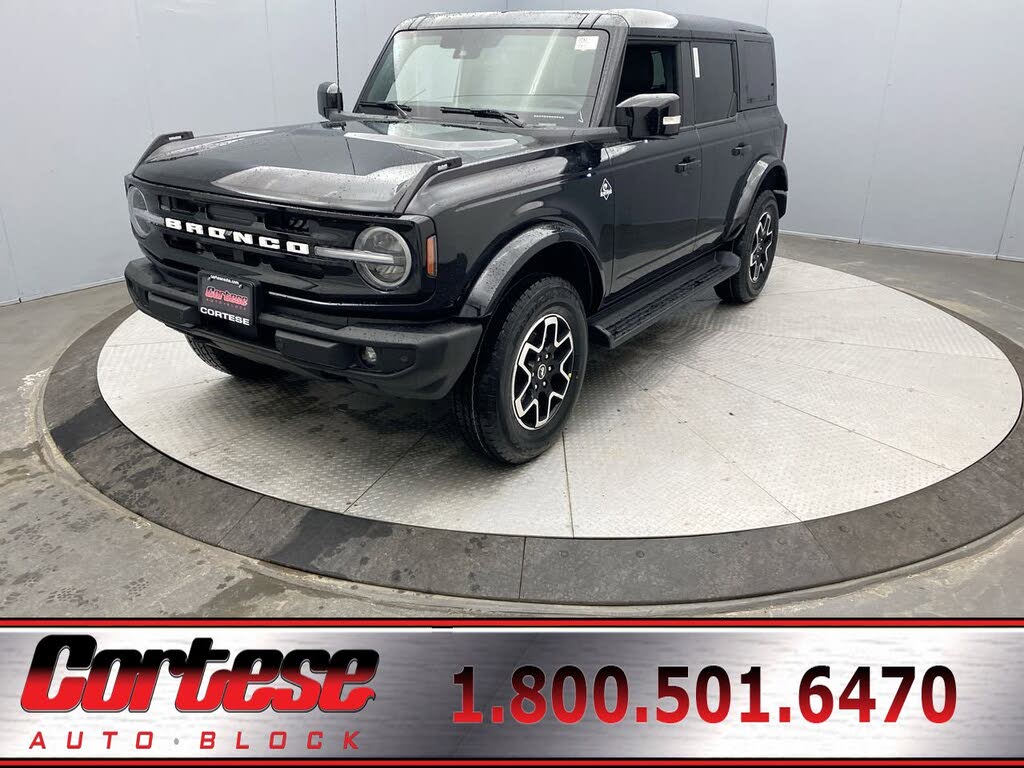 2025 Ford Bronco Outer Banks 4-Door 4WD