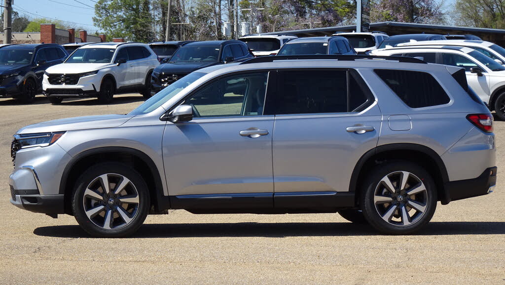 2025 Honda Pilot Touring AWD