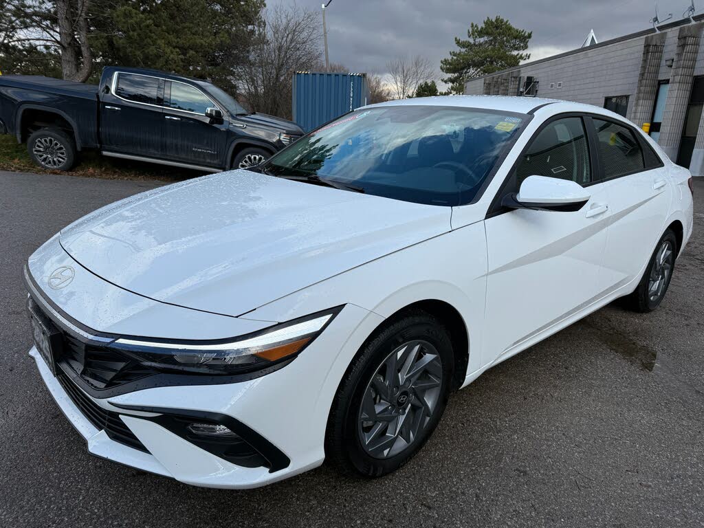 2025 Hyundai Elantra Preferred FWD