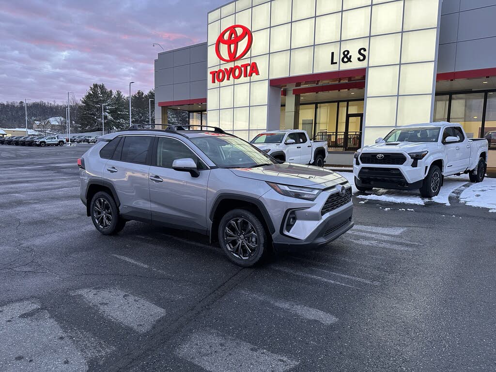 2025 Toyota RAV4 Hybrid XLE Premium AWD
