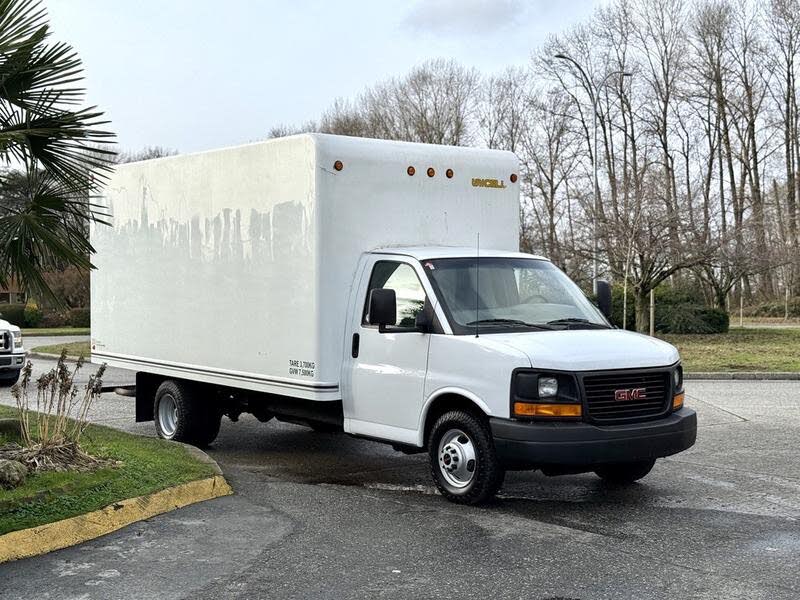 2015 GMC Savana Chassis 3500 177 Cutaway with 1WT RWD