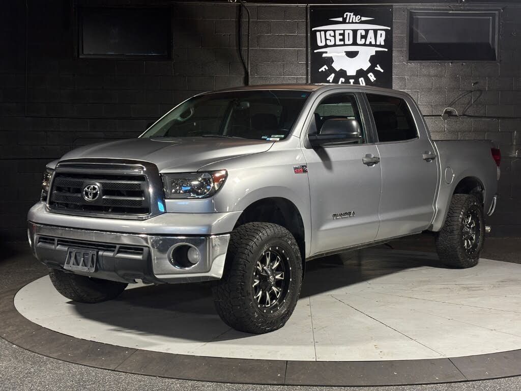 2013 Toyota Tundra Grade CrewMax 5.7L FFV 4WD