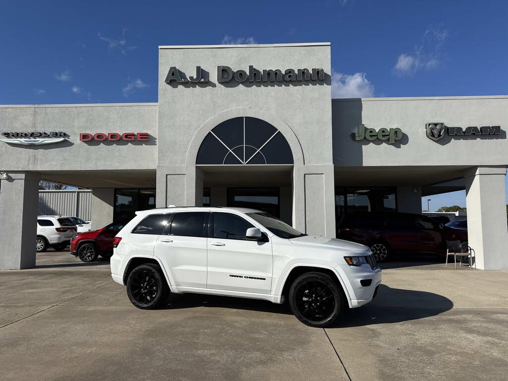 2020 Jeep Grand Cherokee Altitude RWD