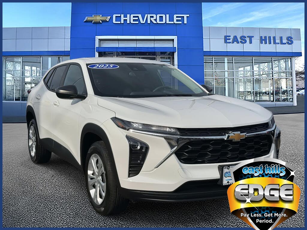 2025 Chevrolet Trax LS FWD