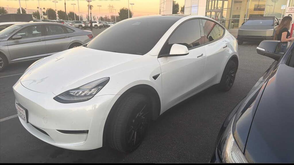 2022 Tesla Model Y Long Range AWD