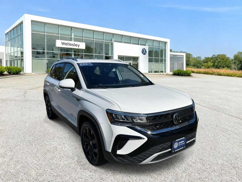 2022 Volkswagen Taos SE 4Motion