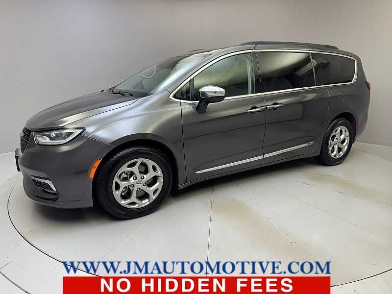 2023 Chrysler Pacifica Limited FWD