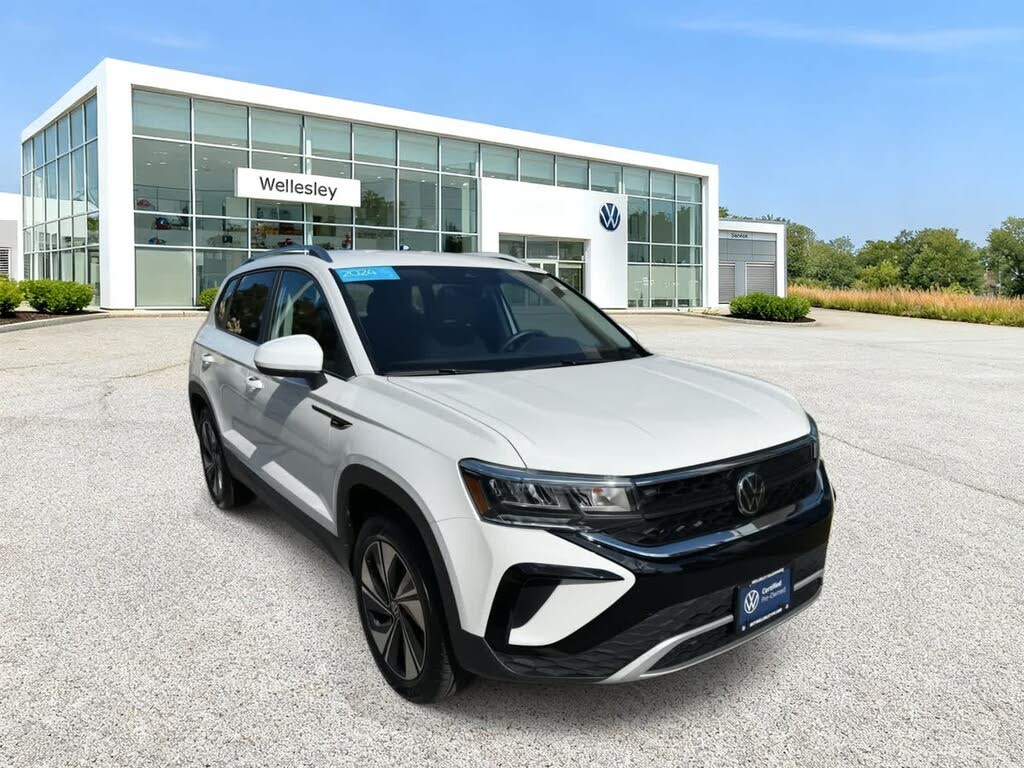 2024 Volkswagen Taos SE 4Motion