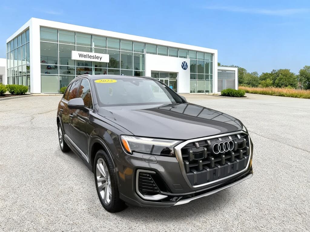 2025 Audi Q7 quattro Premium Plus 55 TFSI