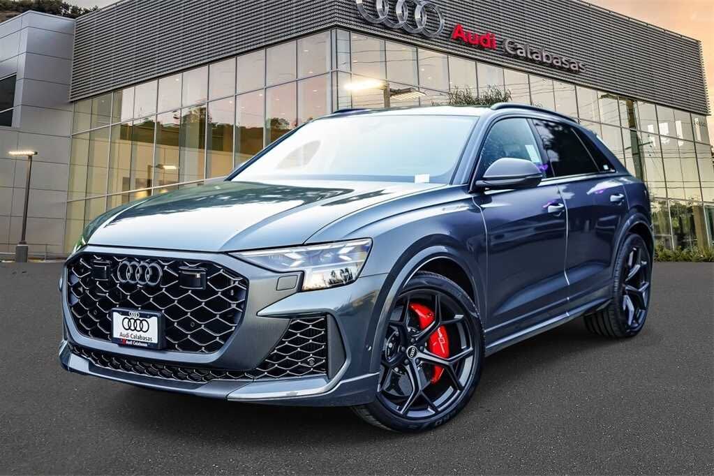 2025 Audi RS Q8 4.0T quattro Performance
