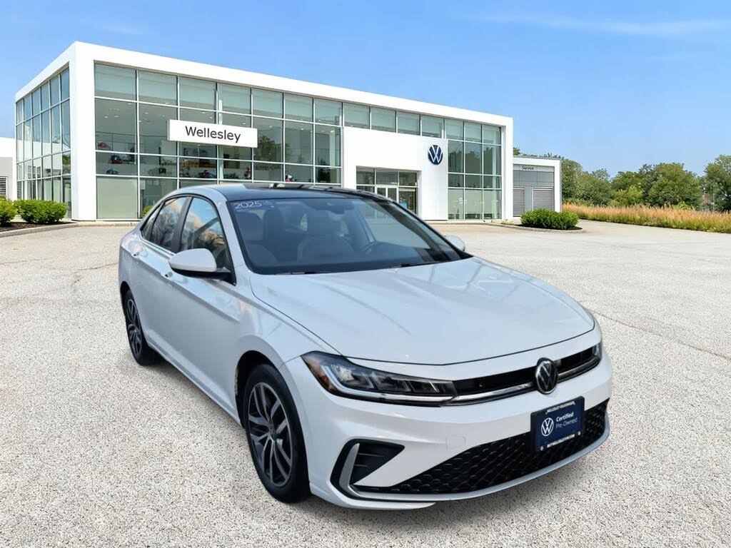 2025 Volkswagen Jetta SE FWD