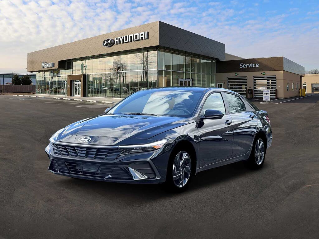 2026 Hyundai Elantra SEL Sport FWD