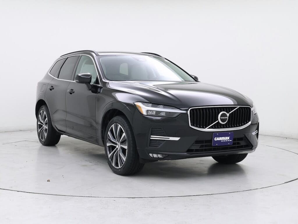 2022 Volvo XC60 B5 Momentum AWD
