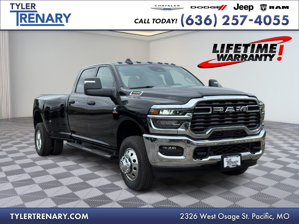 2026 RAM 3500 Tradesman Crew Cab LB DRW 4WD