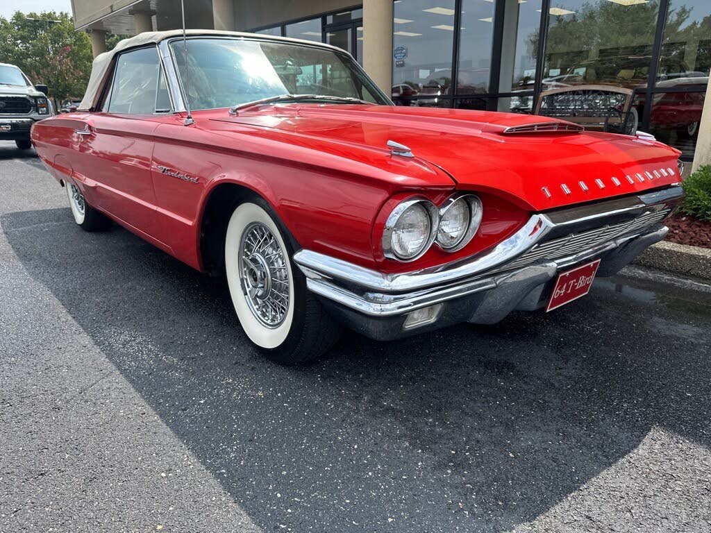 1964 Ford Thunderbird