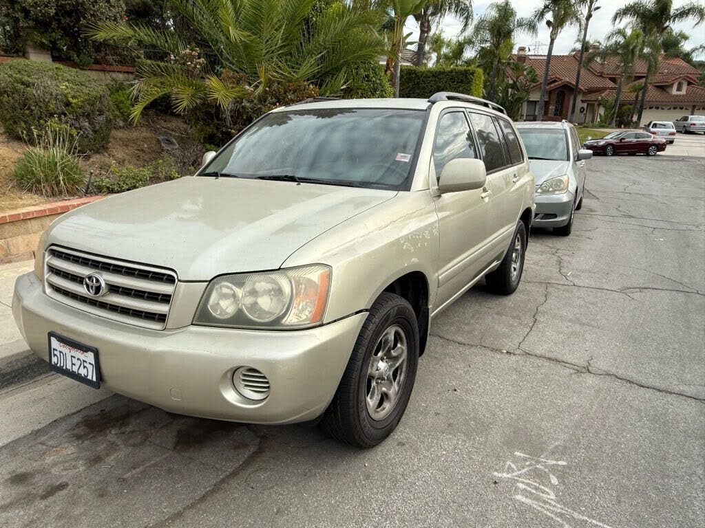 2003 Toyota Highlander Base