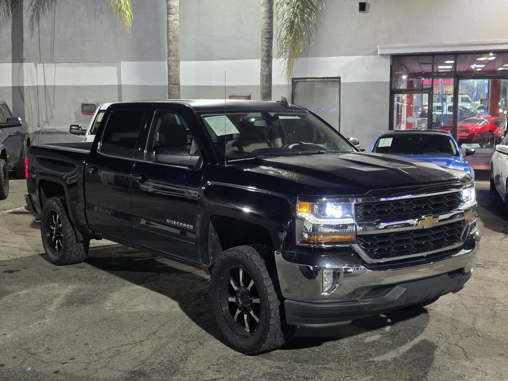 2017 Chevrolet Silverado 1500 LT Crew Cab RWD