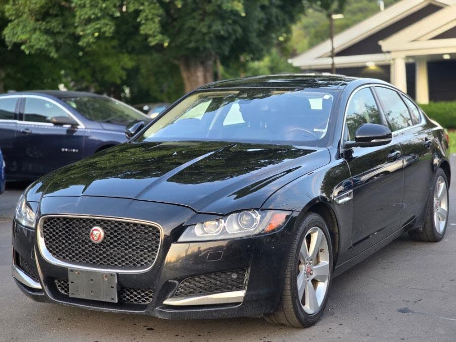 2018 Jaguar XF 25t AWD