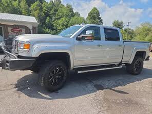 GMC Sierra 2500HD Denali Crew Cab 4WD