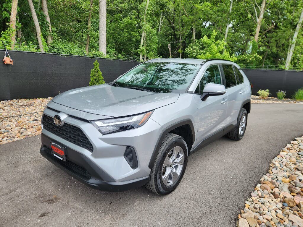 2024 Toyota RAV4 XLE AWD