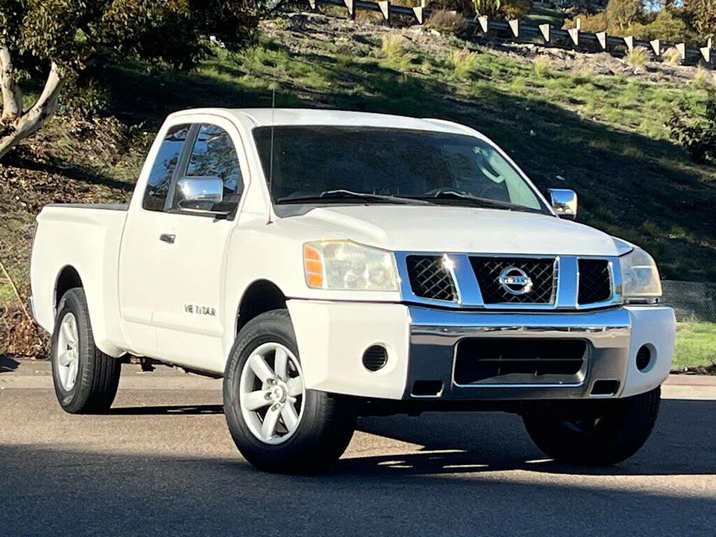 2005 Nissan Titan SE King Cab 2WD