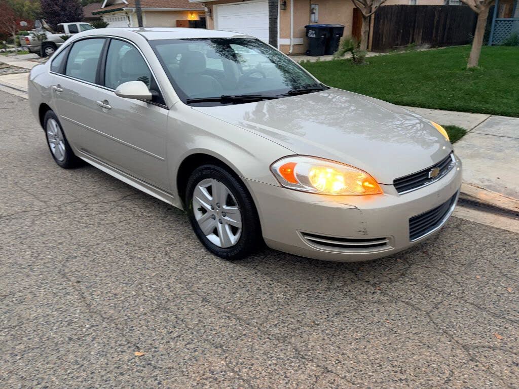 2010 Chevrolet Impala LS FWD