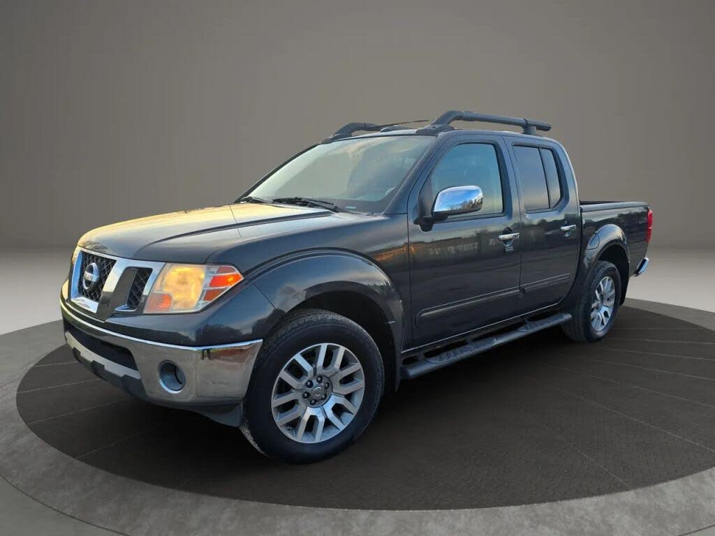 2010 Nissan Frontier LE Crew Cab 4WD