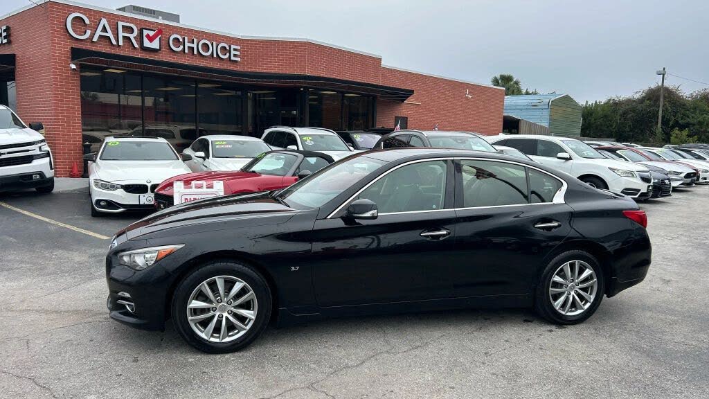 2015 INFINITI Q50 3.7 Premium AWD