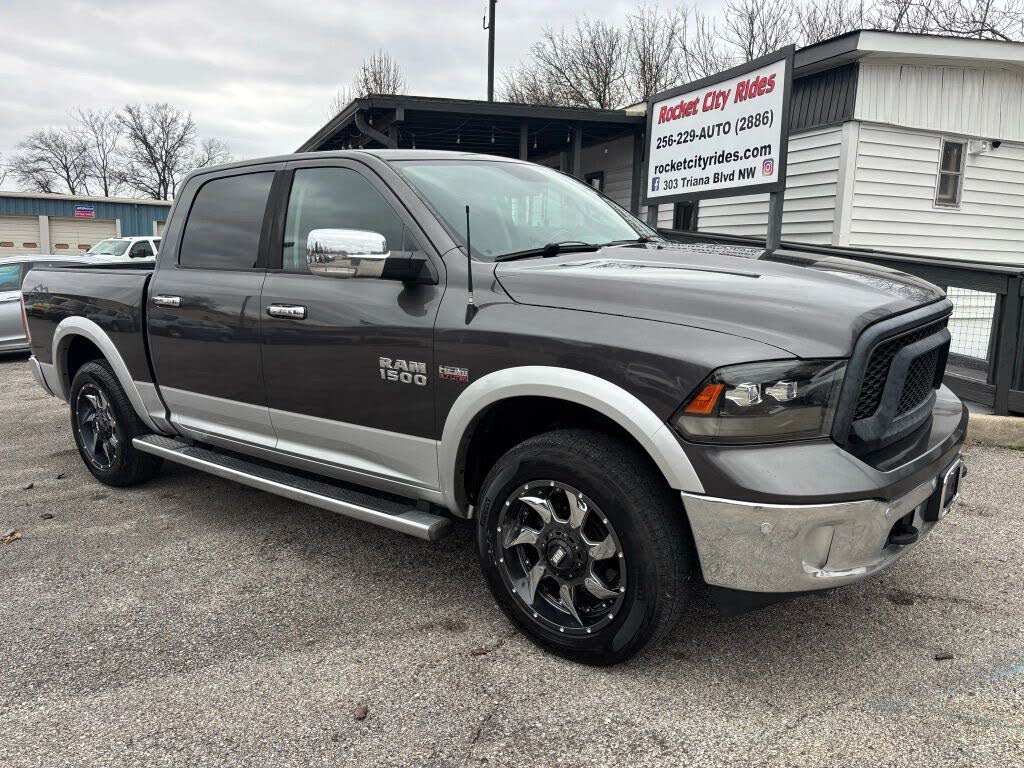 2015 RAM 1500 Laramie Crew Cab 4WD