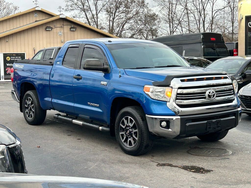 2016 Toyota Tundra SR5 Double Cab 5.7L 4WD