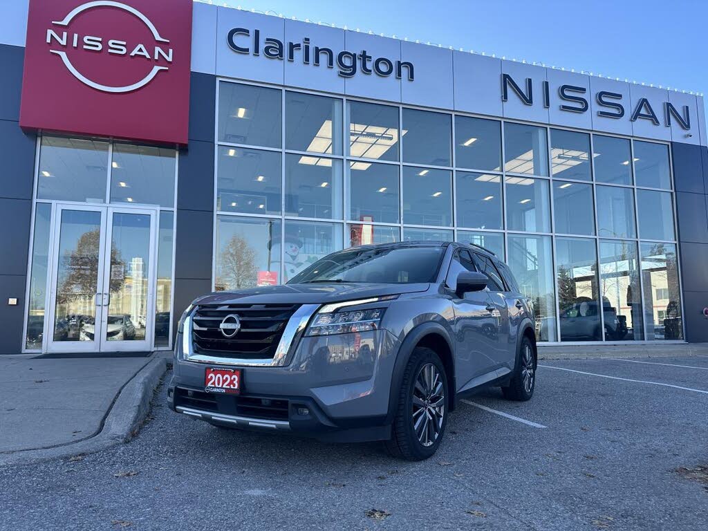 2023 Nissan Pathfinder SL 4WD
