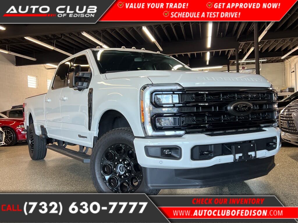 2024 Ford F-350 Super Duty Lariat Crew Cab 4WD
