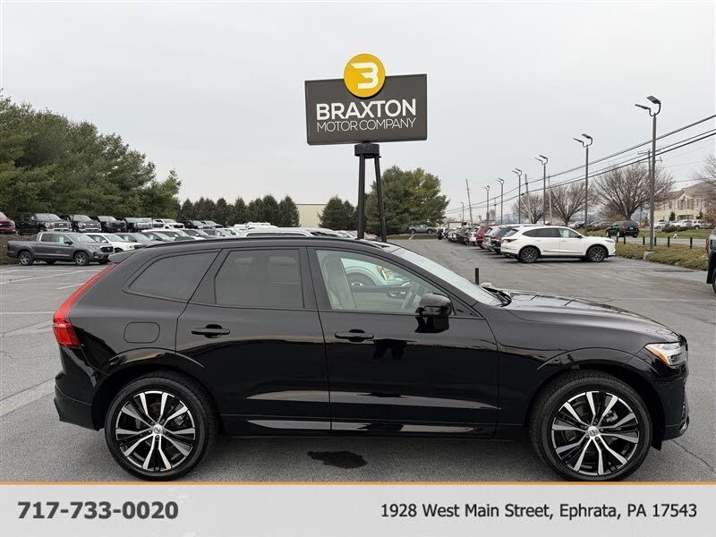 2024 Volvo XC60 B5 Plus Dark Theme AWD