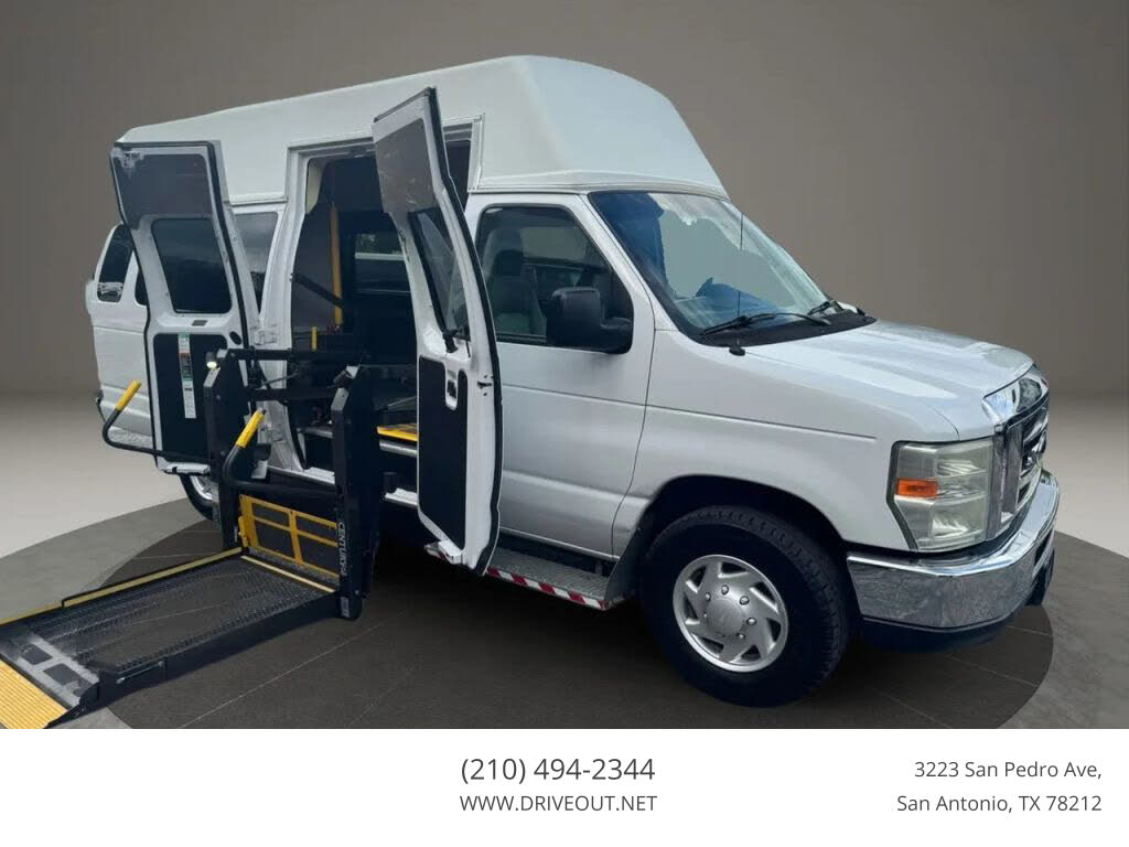 2013 Ford E-Series E-350 XL Super Duty Extended Passenger Van