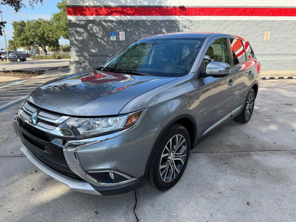 2016 Mitsubishi Outlander SE