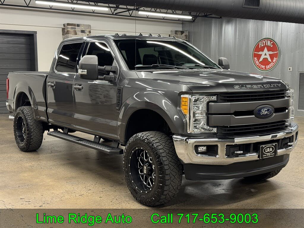 2017 Ford F-250 Super Duty Lariat Crew Cab 4WD